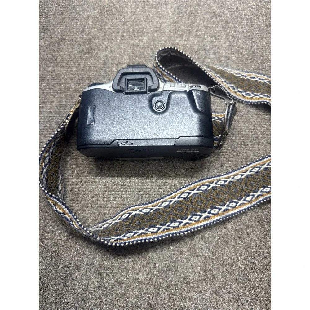 Minolta Maxxum HTsi Plus 35mm SLR Film Camera Untested